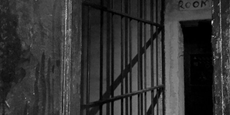 地下牢からの脱出 [Escape From the Dungeon]