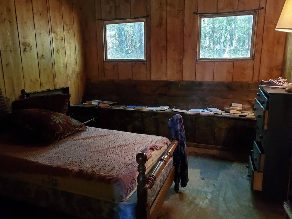 Hopper's Cabin: The Cabin From Stranger Things