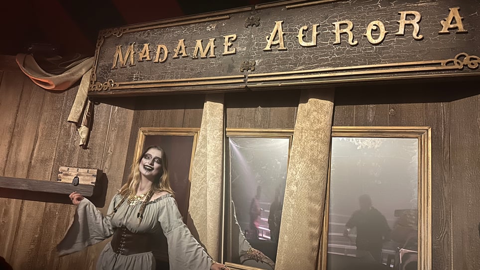 Madame Aurora's Seance Theatre