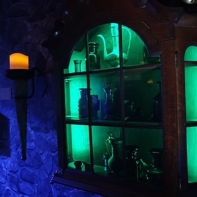 Van Ortnen's Mystique Room