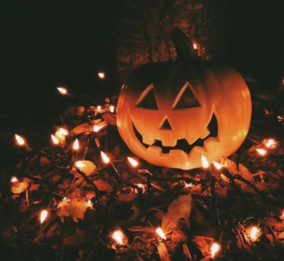 All Hallows Eve – Creeping Through Time