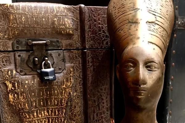 King Tut Room