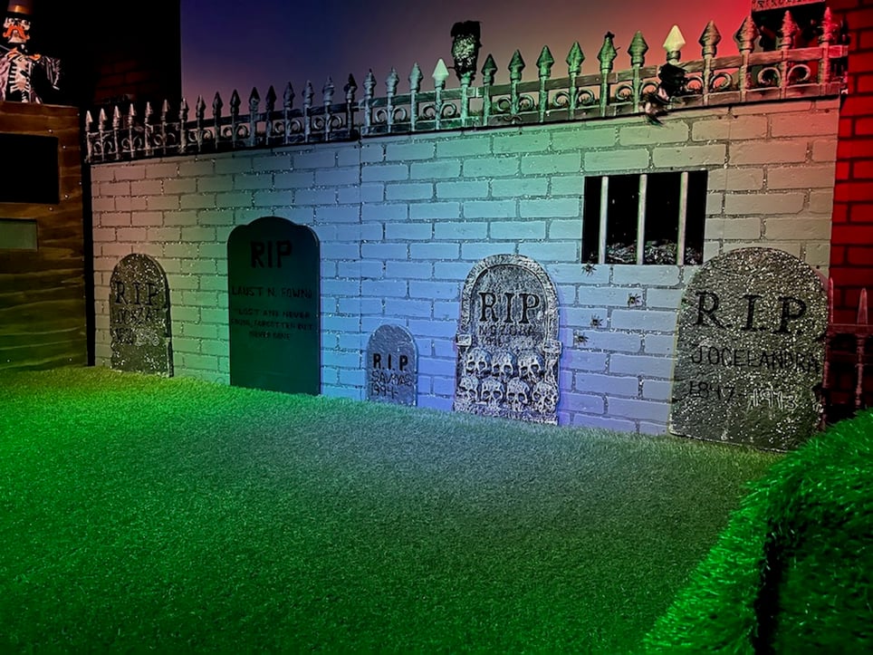 Spoopy's Ghoulish Graveyard Gameshow