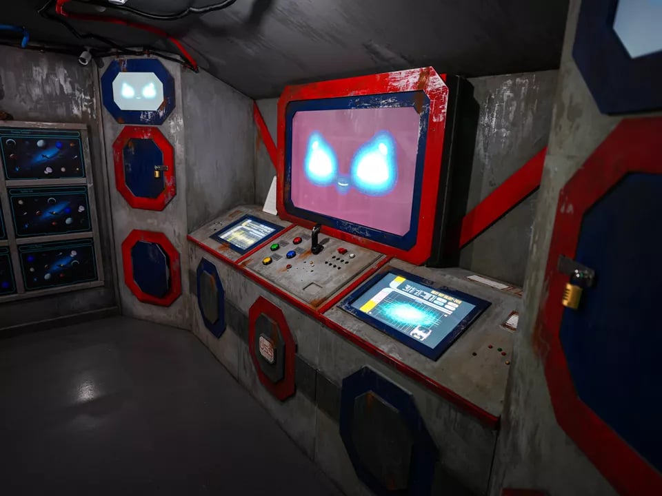 Space Break: Escape From USS Redemption