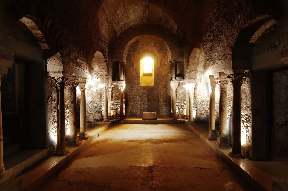 L’Ancienne Crypte [The Ancient Crypt]