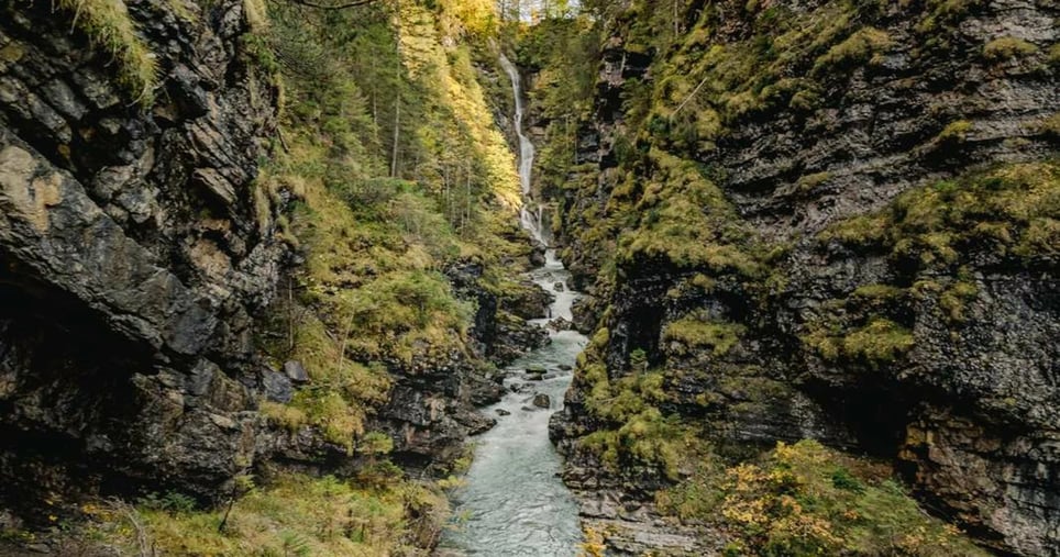 The Secret of the High Alpine Spirit [Outdoor]